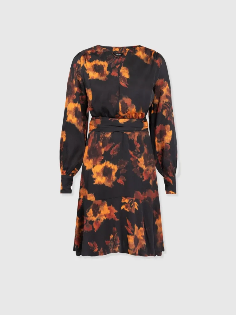 Saint and Sofia's new Mini Adaline Zip Up Dress in Autumn Floral. A long sleeve mini design with a zipped neckline and an adjustable belt at the waist. Decorated with orange florals